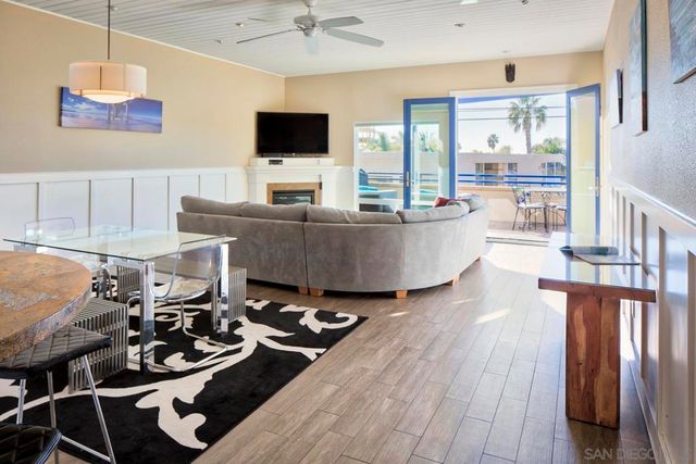 2154 Manchester Avenue, Cardiff By The Sea, CA 92007