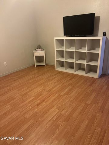 8873 Holly Avenue, California City, CA 93505