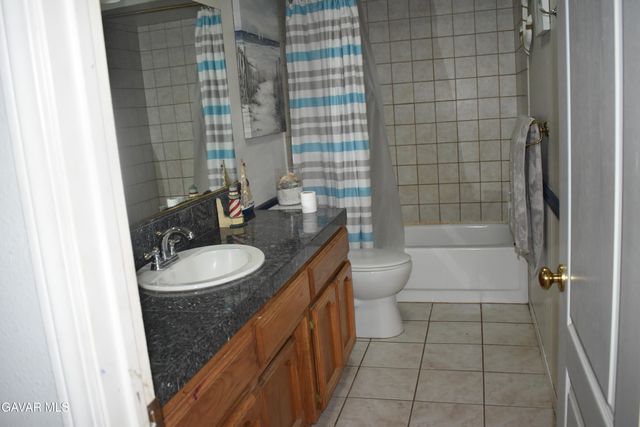8873 Holly Avenue, California City, CA 93505