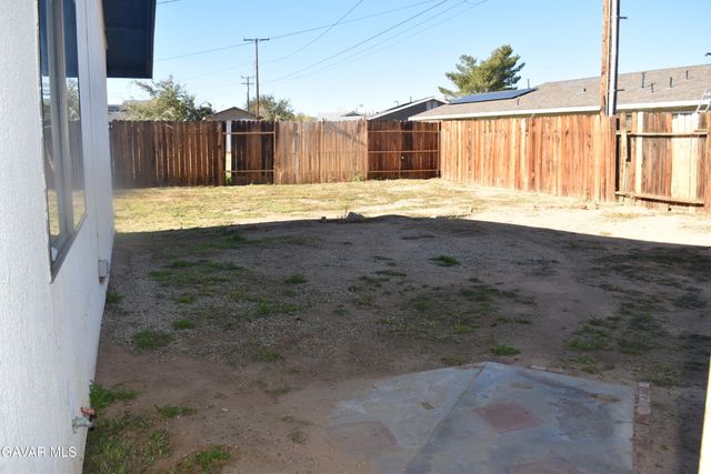 8873 Holly Avenue, California City, CA 93505