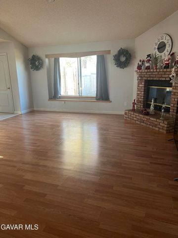 8873 Holly Avenue, California City, CA 93505