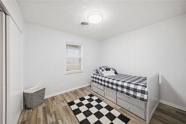 415 West Decherd Street, Franklin, TX 77856
