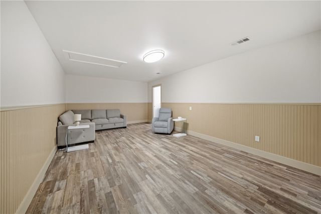 415 West Decherd Street, Franklin, TX 77856