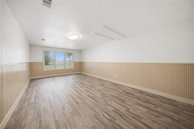 415 West Decherd Street, Franklin, TX 77856