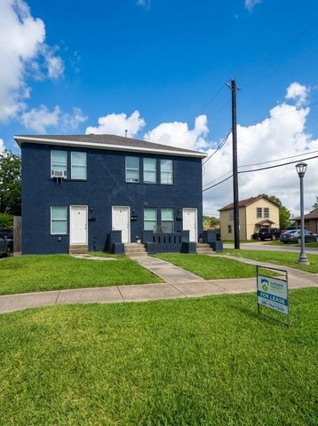 122 Pineview Drive A, Houston, TX 77012
