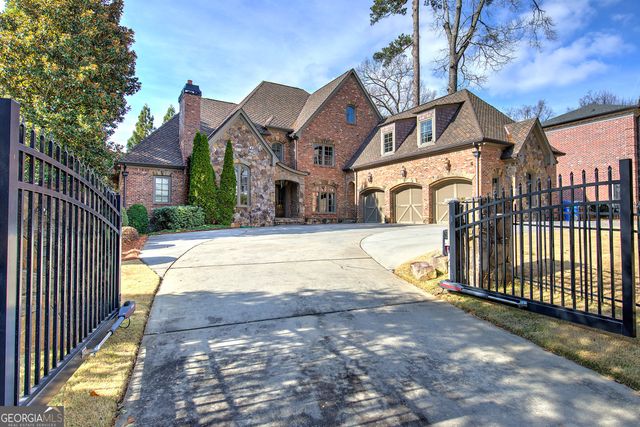 4076 Peachtree Dunwoody Road NE, Atlanta, GA 30342