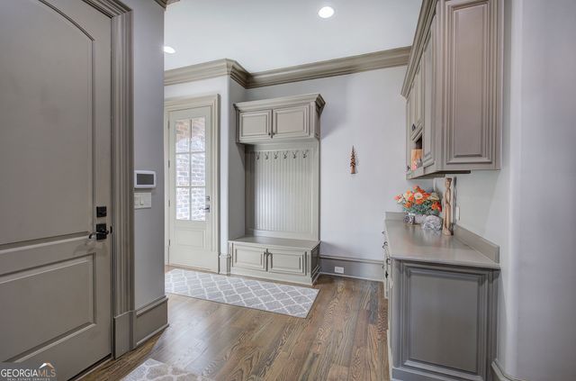 4076 Peachtree Dunwoody Road NE, Atlanta, GA 30342