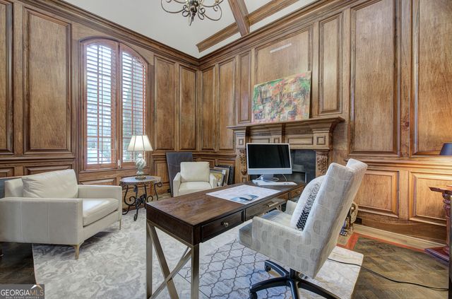 4076 Peachtree Dunwoody Road NE, Atlanta, GA 30342