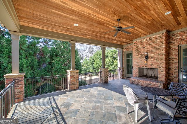 4076 Peachtree Dunwoody Road NE, Atlanta, GA 30342