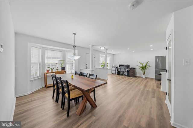 73 HEARTHSTONE LN, Marlton, NJ 08053