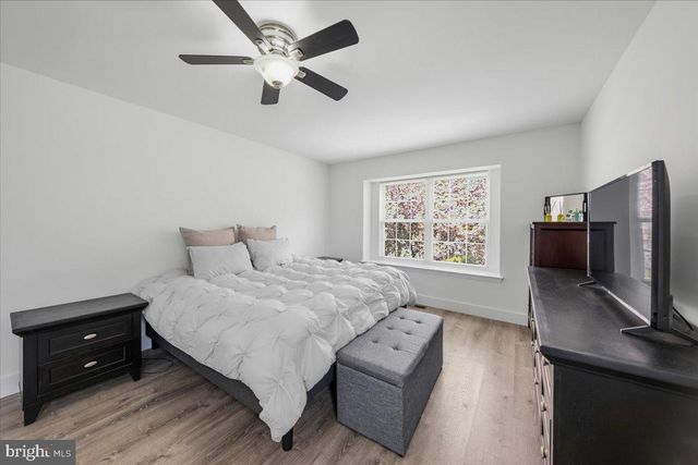 73 HEARTHSTONE LN, Marlton, NJ 08053