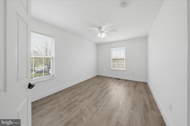 73 HEARTHSTONE LN, Marlton, NJ 08053