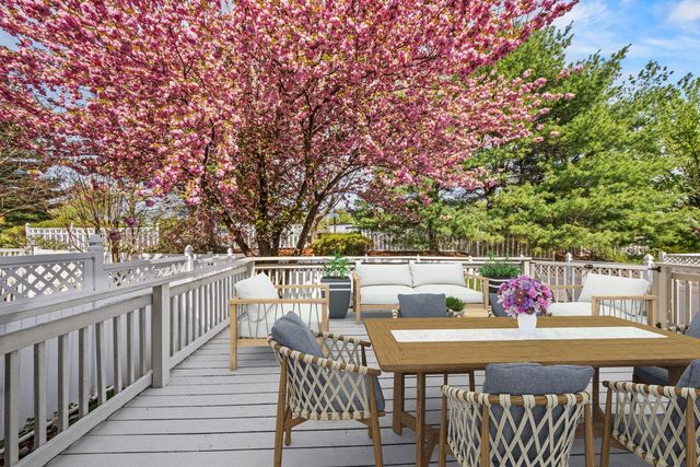 73 HEARTHSTONE LN, Marlton, NJ 08053