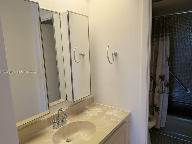 3821 Environ Boulevard 406, Lauderhill, FL 33319