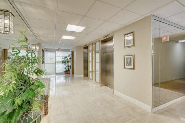3821 Environ Boulevard 406, Lauderhill, FL 33319