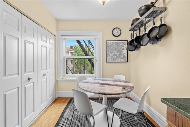 1757 Beacon 3, Brookline, MA 02445
