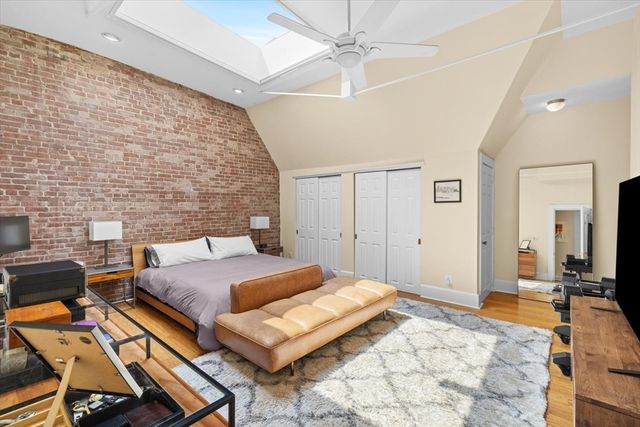 1757 Beacon 3, Brookline, MA 02445