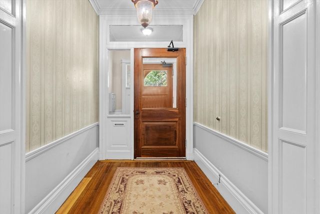 1757 Beacon 3, Brookline, MA 02445