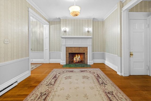 1757 Beacon 3, Brookline, MA 02445
