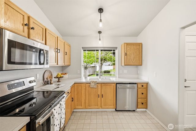 3717 177th Street E, Tacoma, WA 98446