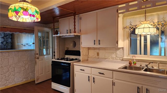 503 Florida N Road, Salina, NY 13211