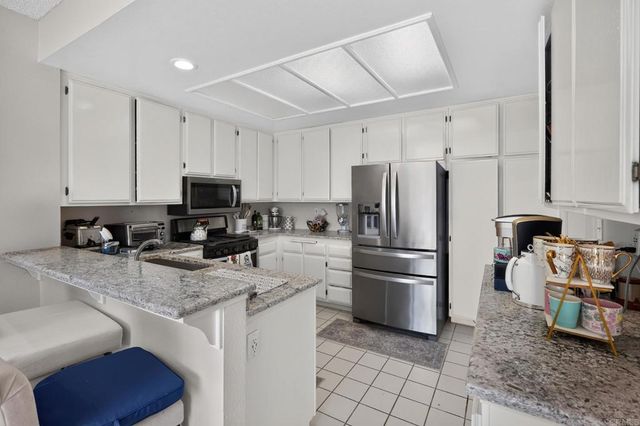 6025 E Hackamore Lane, Anaheim, CA 92807
