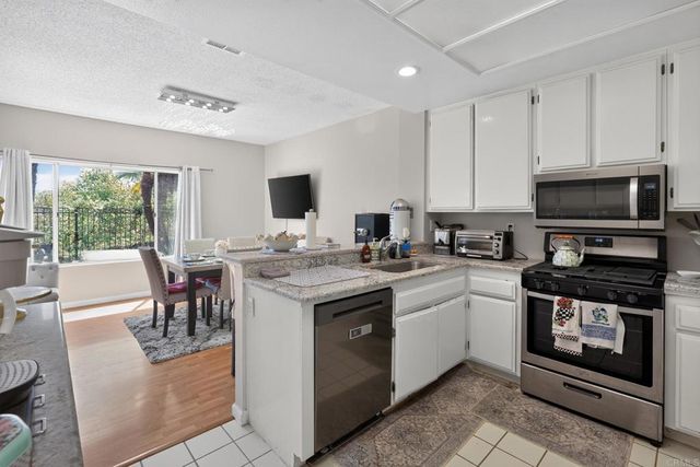 6025 E Hackamore Lane, Anaheim, CA 92807
