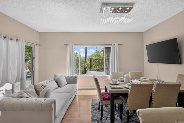 6025 E Hackamore Lane, Anaheim, CA 92807