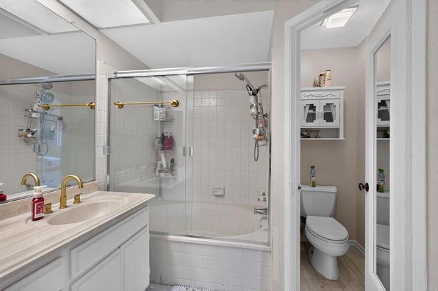 6025 E Hackamore Lane, Anaheim, CA 92807