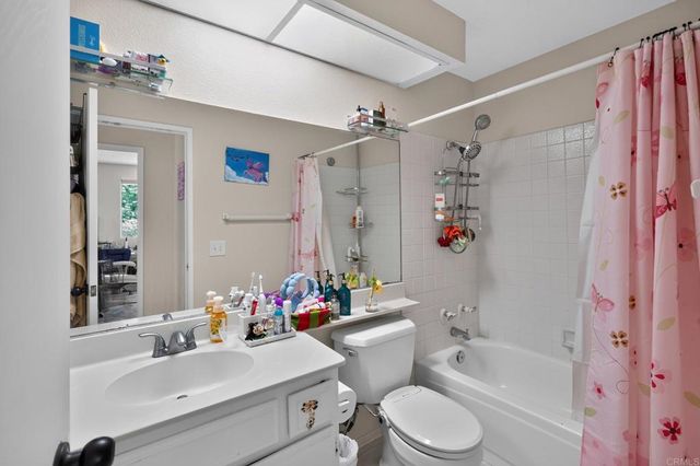 6025 E Hackamore Lane, Anaheim, CA 92807