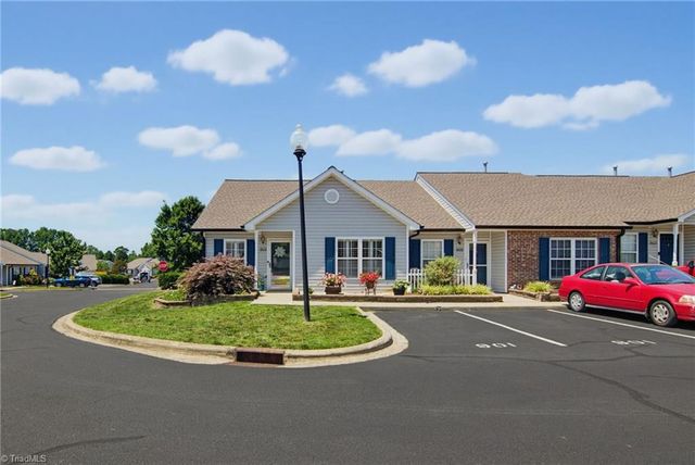 901 Glen Gate Circle, Kernersville, NC 27284