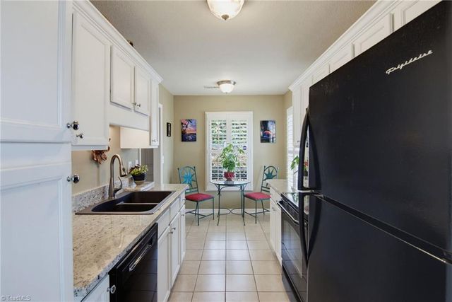 901 Glen Gate Circle, Kernersville, NC 27284