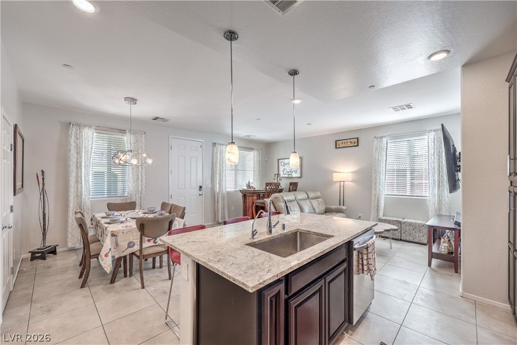 Image 11 of property listing at 8549 Insignia Avenue 102, Las Vegas, NV 89178