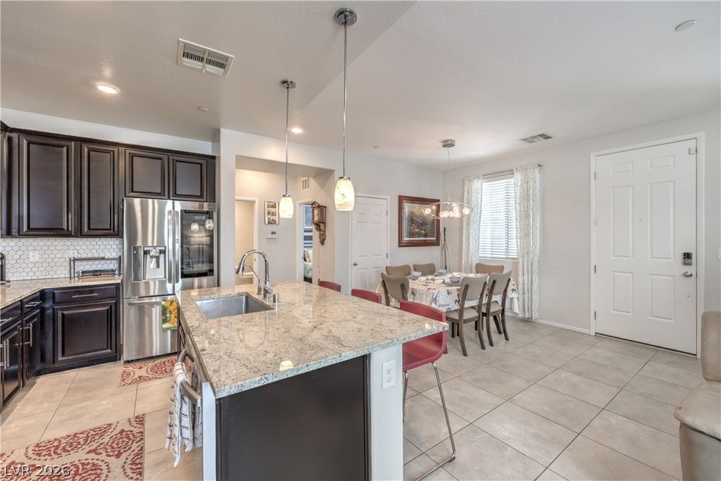 Image 9 of property listing at 8549 Insignia Avenue 102, Las Vegas, NV 89178