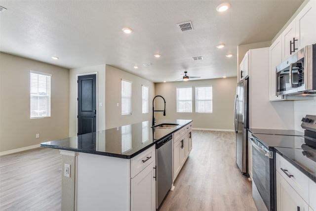 1933 Woodlawn Way 99, Argyle, TX 76226