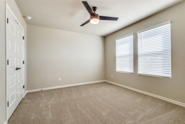1933 Woodlawn Way 99, Argyle, TX 76226