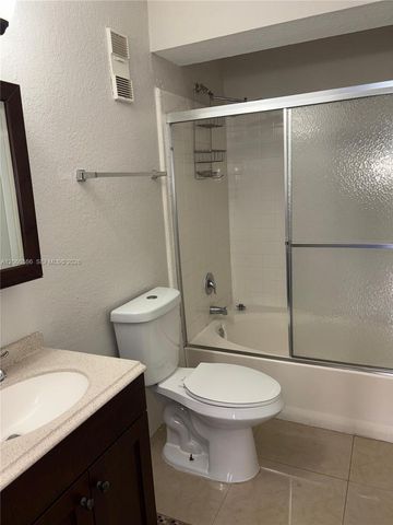 15591 SW 105th Terrace 511, Miami, FL 33196