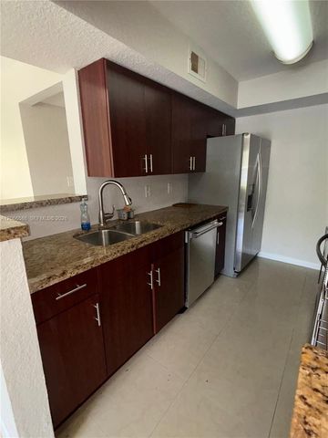 15591 SW 105th Terrace 511, Miami, FL 33196