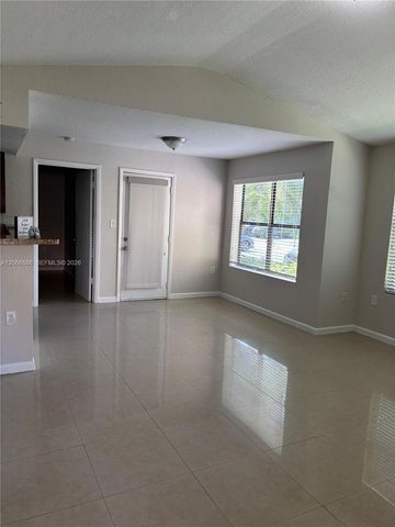 15591 SW 105th Terrace 511, Miami, FL 33196