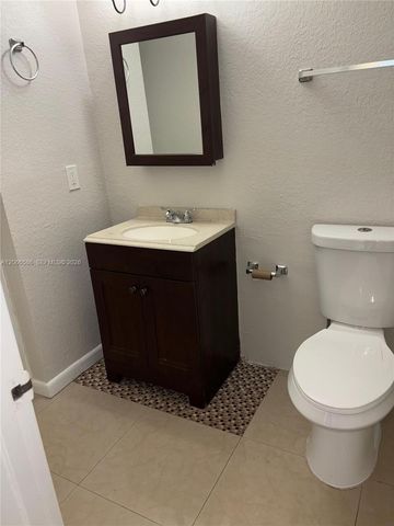 15591 SW 105th Terrace 511, Miami, FL 33196