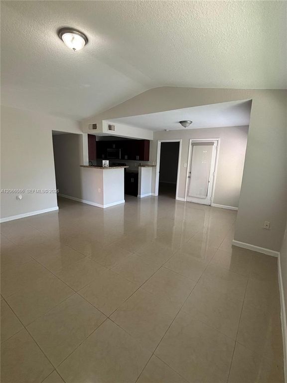 15591 SW 105th Terrace 511, Miami, FL 33196