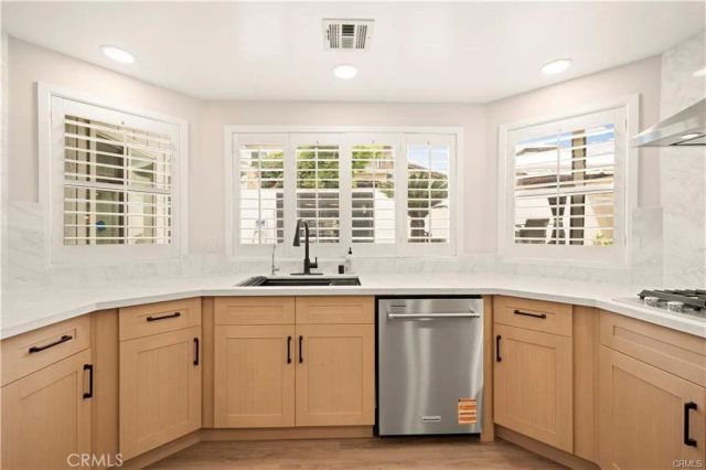 4751 Glen Ivy, La Verne, CA 91750