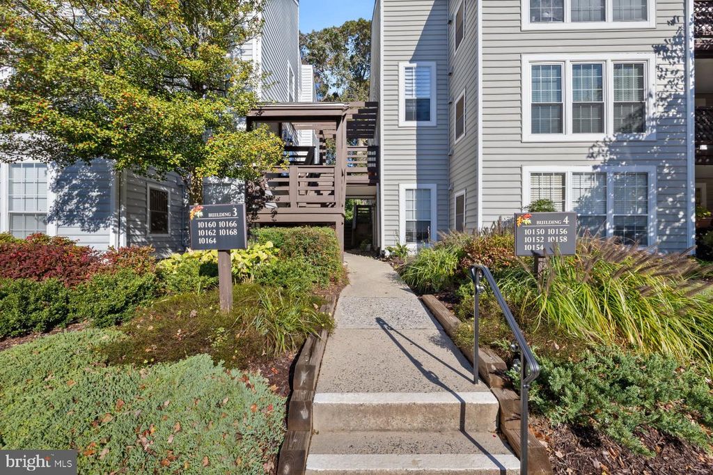 10164 OAKTON TERRACE RD, Oakton, VA 22124