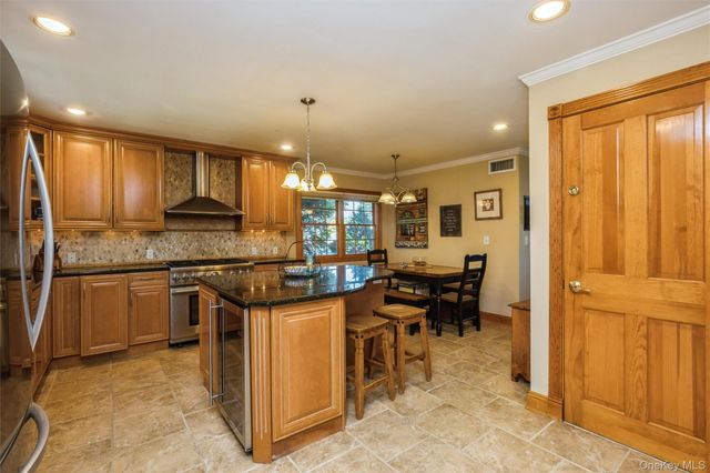 407 3rd Street, East Northport, NY 11731