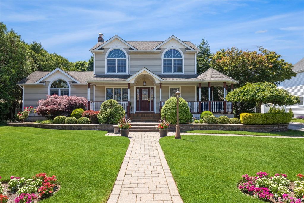 407 3rd Street, East Northport, NY 11731