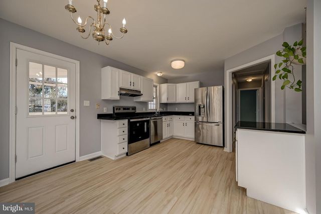 8252 GLEN CT, Jessup, MD 20794