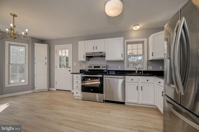 8252 GLEN CT, Jessup, MD 20794