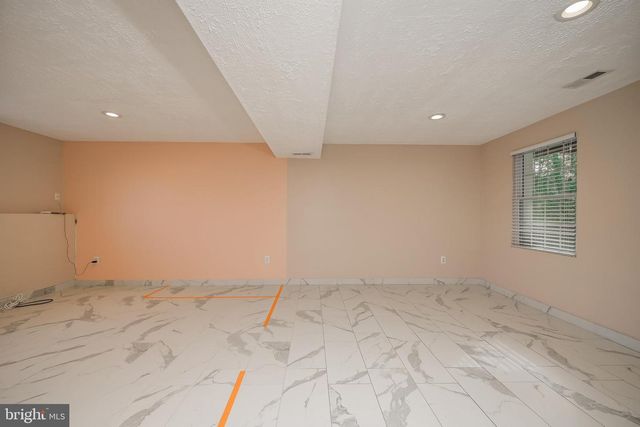 8252 GLEN CT, Jessup, MD 20794