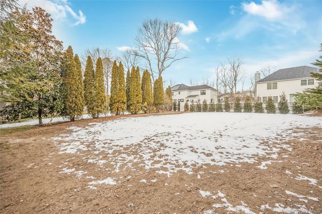 1A Jackson Avenue A, Hampton Bays, NY 11946