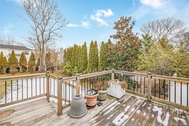 1A Jackson Avenue A, Hampton Bays, NY 11946